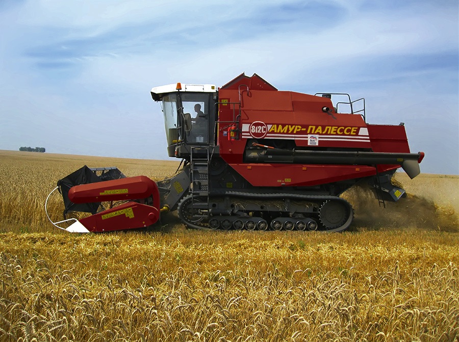 Self-propelled combine harvester "PALESSE" KZS-812-22