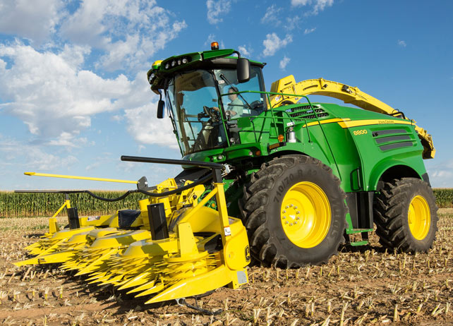 John Deere 8800 Self-Propelled Forage Harvester Domodedovo - picture 1