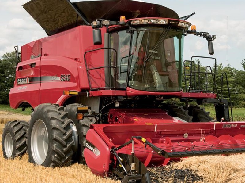 Combine harvester Case IH Axial Flow 8240 Dnepr - picture 1