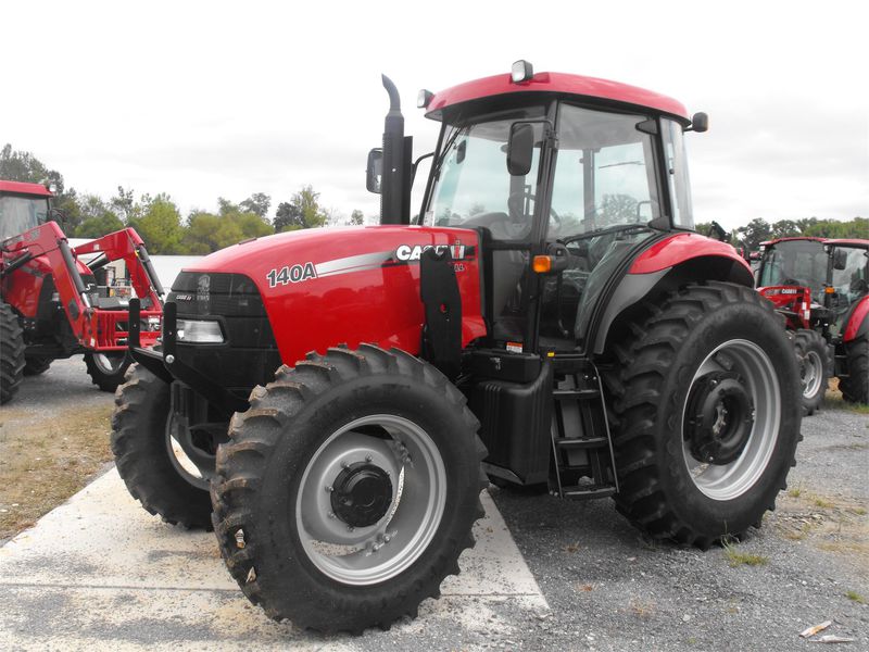 Case IH Farmall 140A tractor Dnepr - picture 1