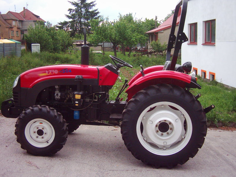Wheel Tractor YTO-ME304