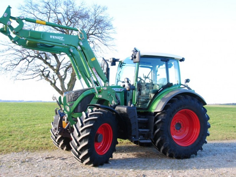 Fendt 514 Vario tractor