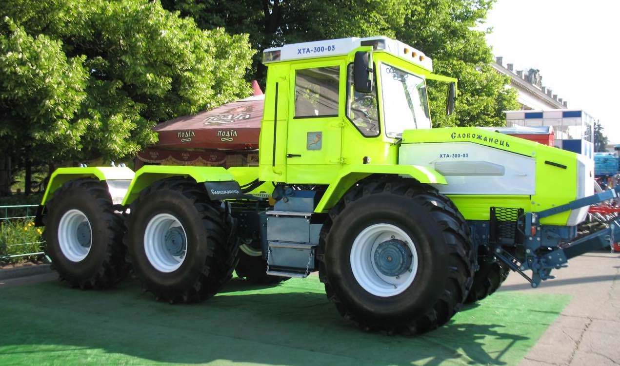 Slobozhanets KhTA-300 tractor