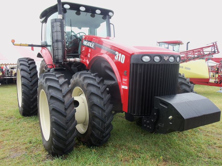 Bühler Versatile 305 Traktor (2012) Kazan - Bild 1