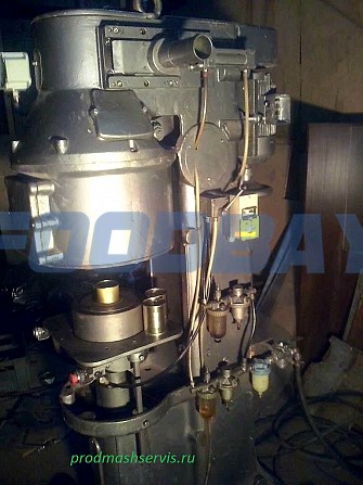 Vacuum semi-automatic seaming machine mod. VDHu 445/61 (Germa Moscow - picture 1