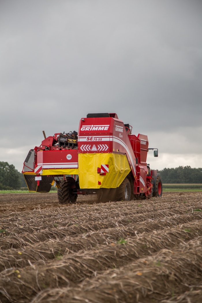 Potato harvester Grimme SE 75-55 (2010 and 2011)