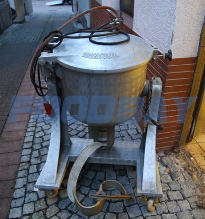 Becher Vakona 125 LBC Pesnekk - Bild 1