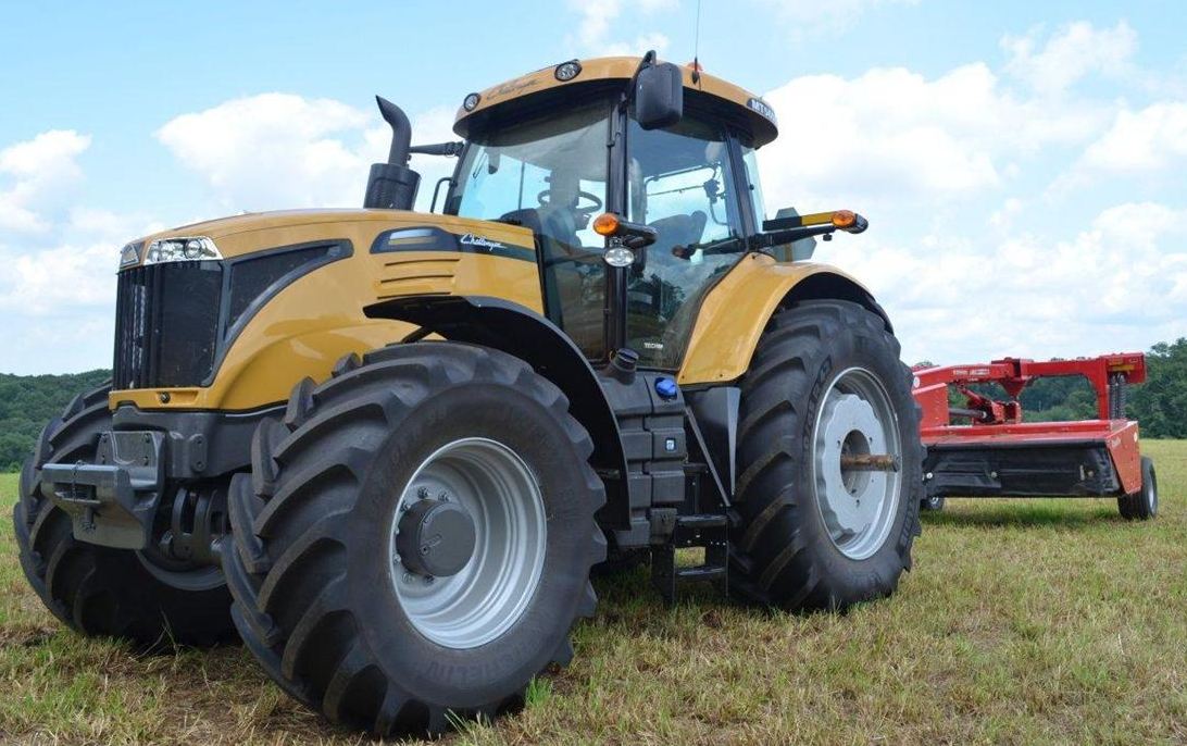 Challenger 585 2012 tractor