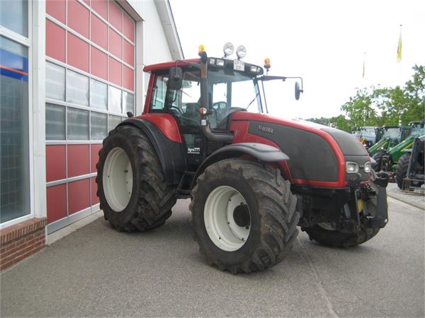 Valtra T 190 tractor for sale