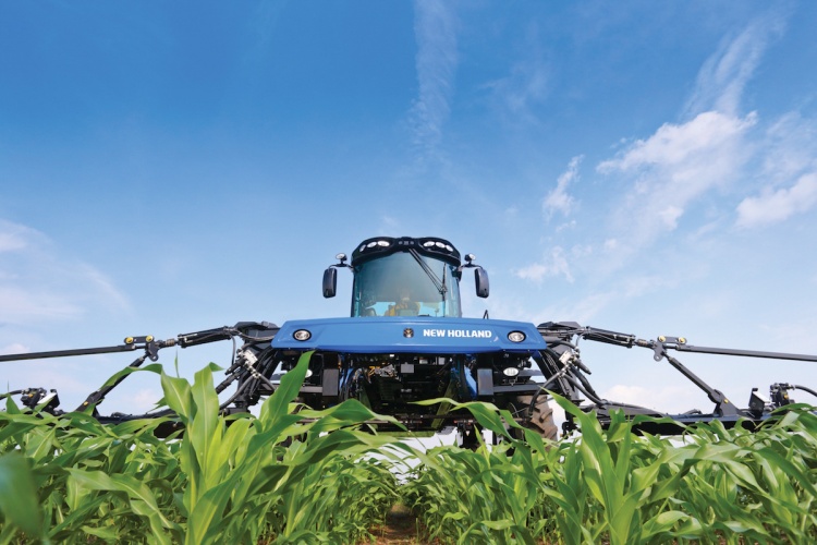 New Holland представили новый самоходный опрыскиватель Guardian