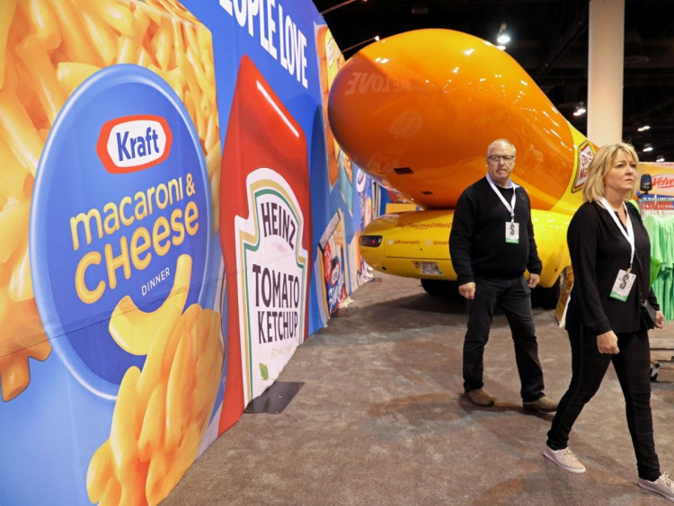 Kraft Heinz перевыполняет планы - но продажи продолжают падать