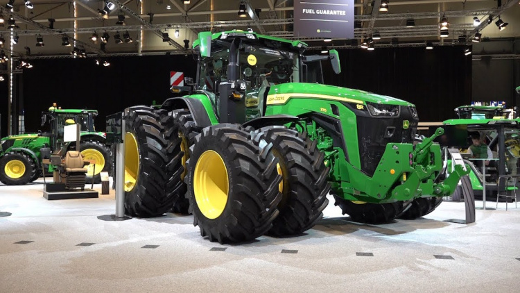 ohn Deere на Agritechnica-2019: новая серия тракторов 8R и первая в мире бесступенчатая трансмиссия