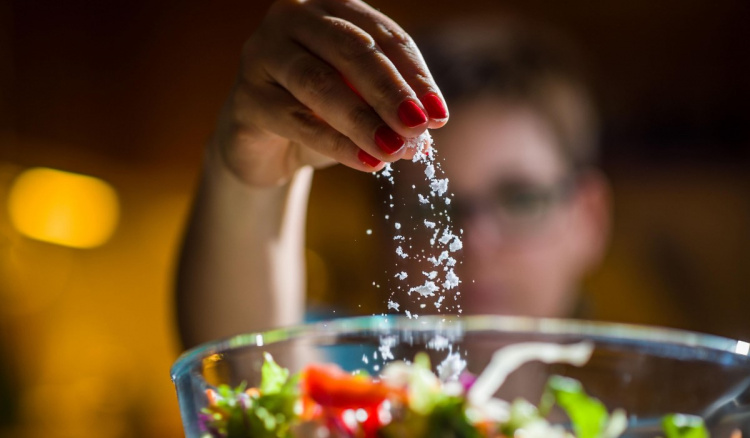 Точки общепита могут предлагать продукцию с повышенным содержанием соли