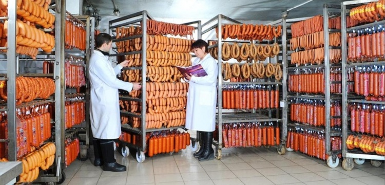 Процесс созревание колбас в климатичесукой камере Процесс созревание колбас в климатичесукой камере